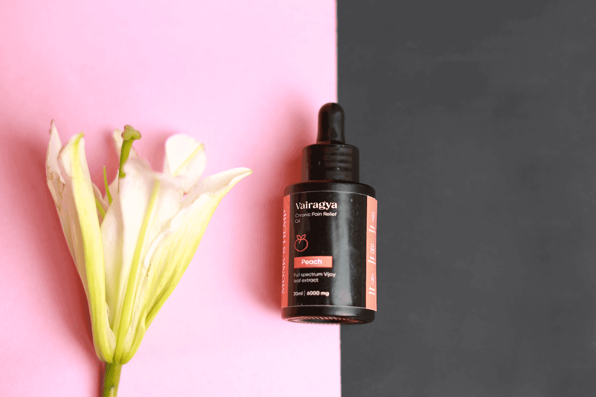 Monk's Hemp Vairagya - The Ultimate Relief CBD Oil (1:1) - PeachCBD + THC OilMonk's Hemp Vairagya CBD Oil - Pain Relief | Peach Flavor