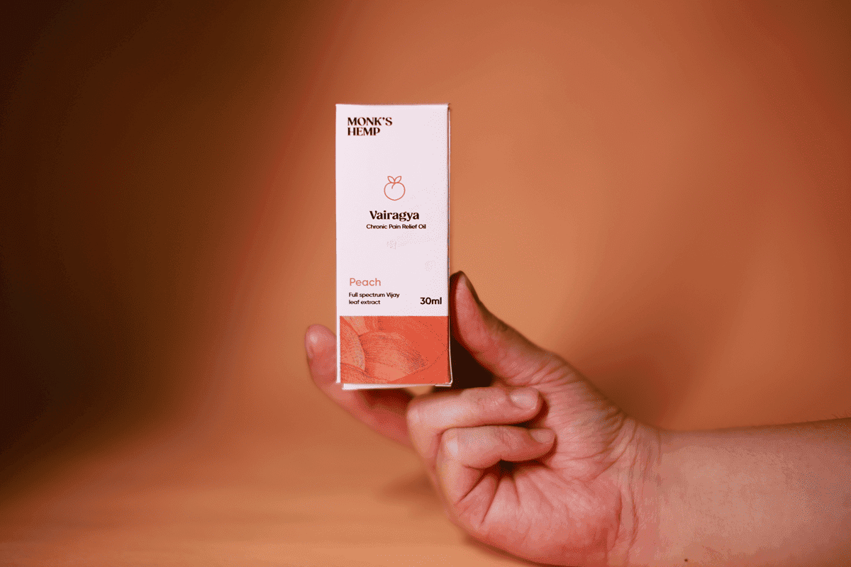 CBD + THC Oil - Monk's Hemp Vairagya - The Ultimate Relief CBD Oil (1:1) - Peach (30ML)