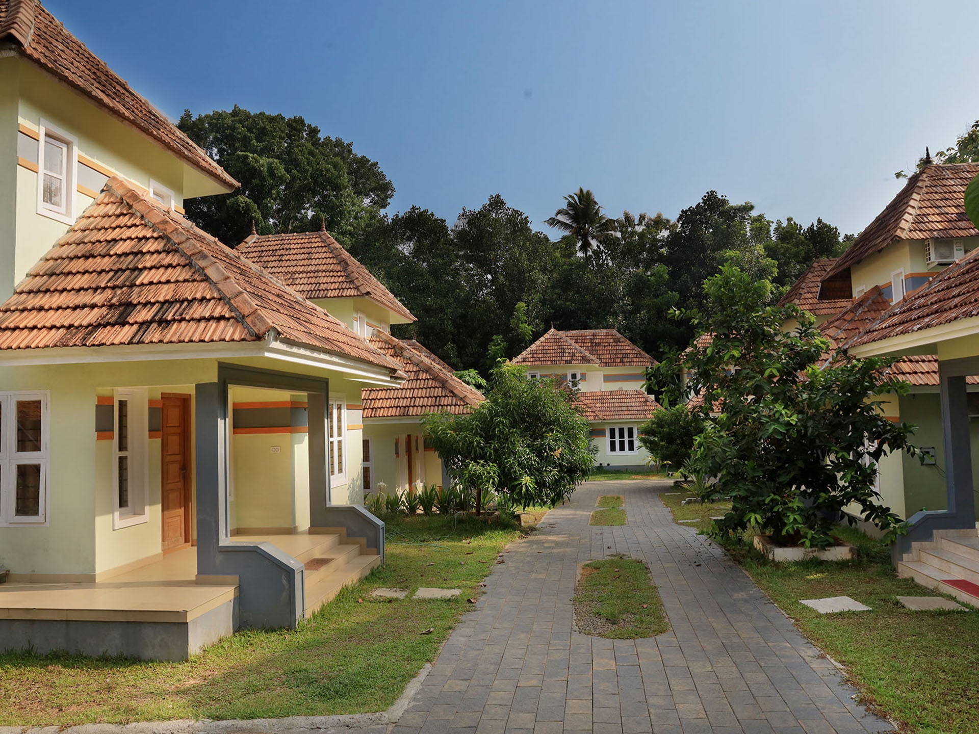 Vajra Ayurveda & Yoga Retreat - Yoga and Meditation Package