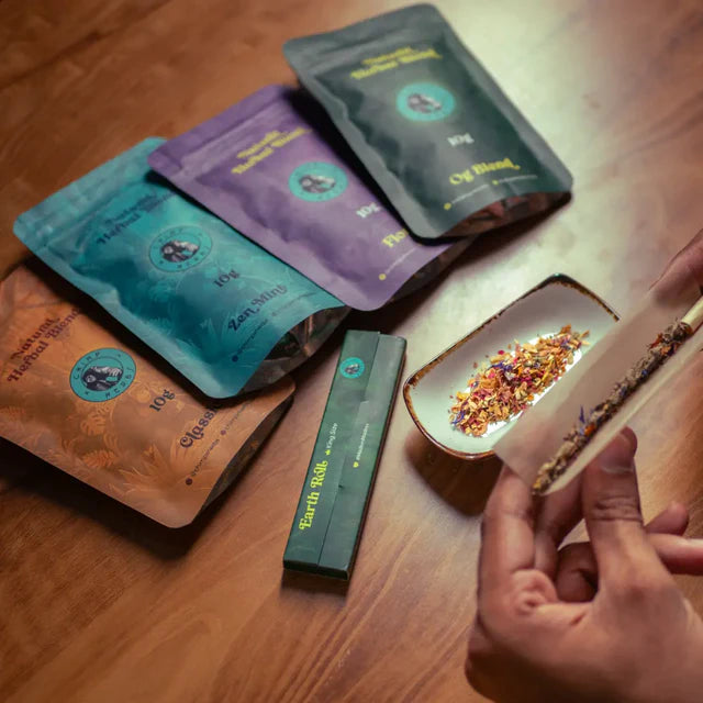 Chimp x Herbs 4 Blend Kit (4 x 10G) + Free Earth Roll | Tobacco & Nicotine-Free Herbal Blends