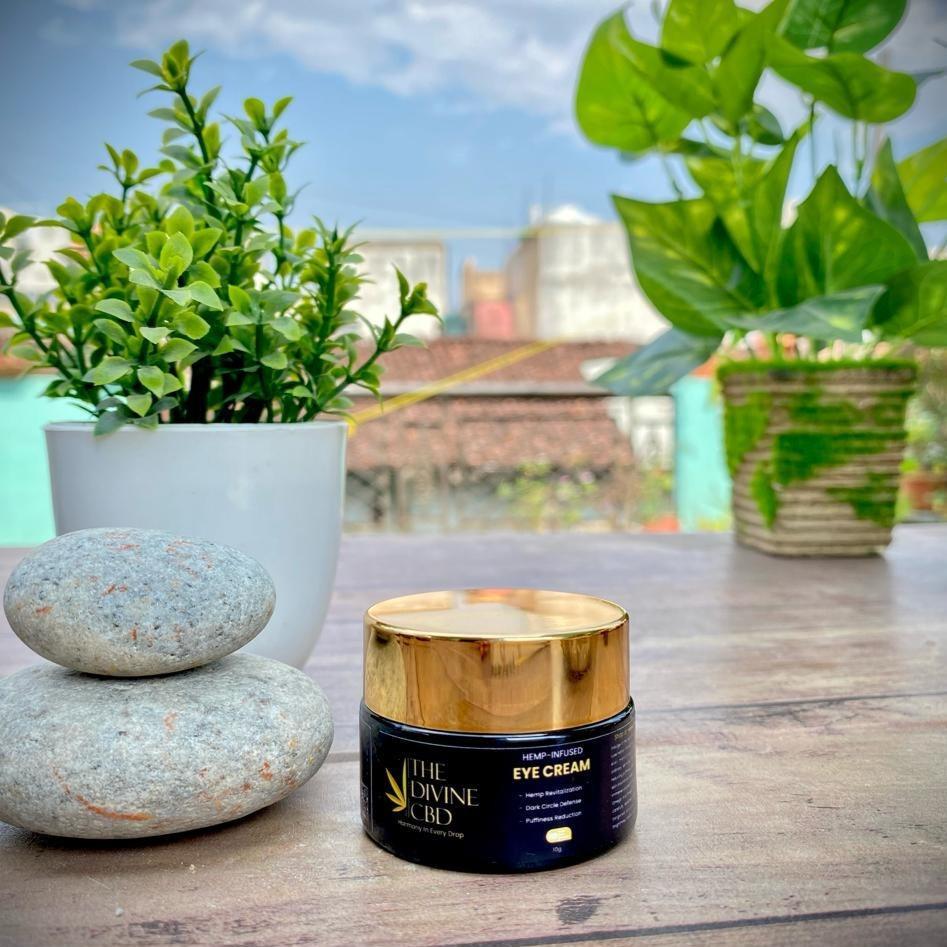 The Divine CBD- Luxe Hemp-Infused Eye Cream | Elegance for Your Expressive Eyes.
