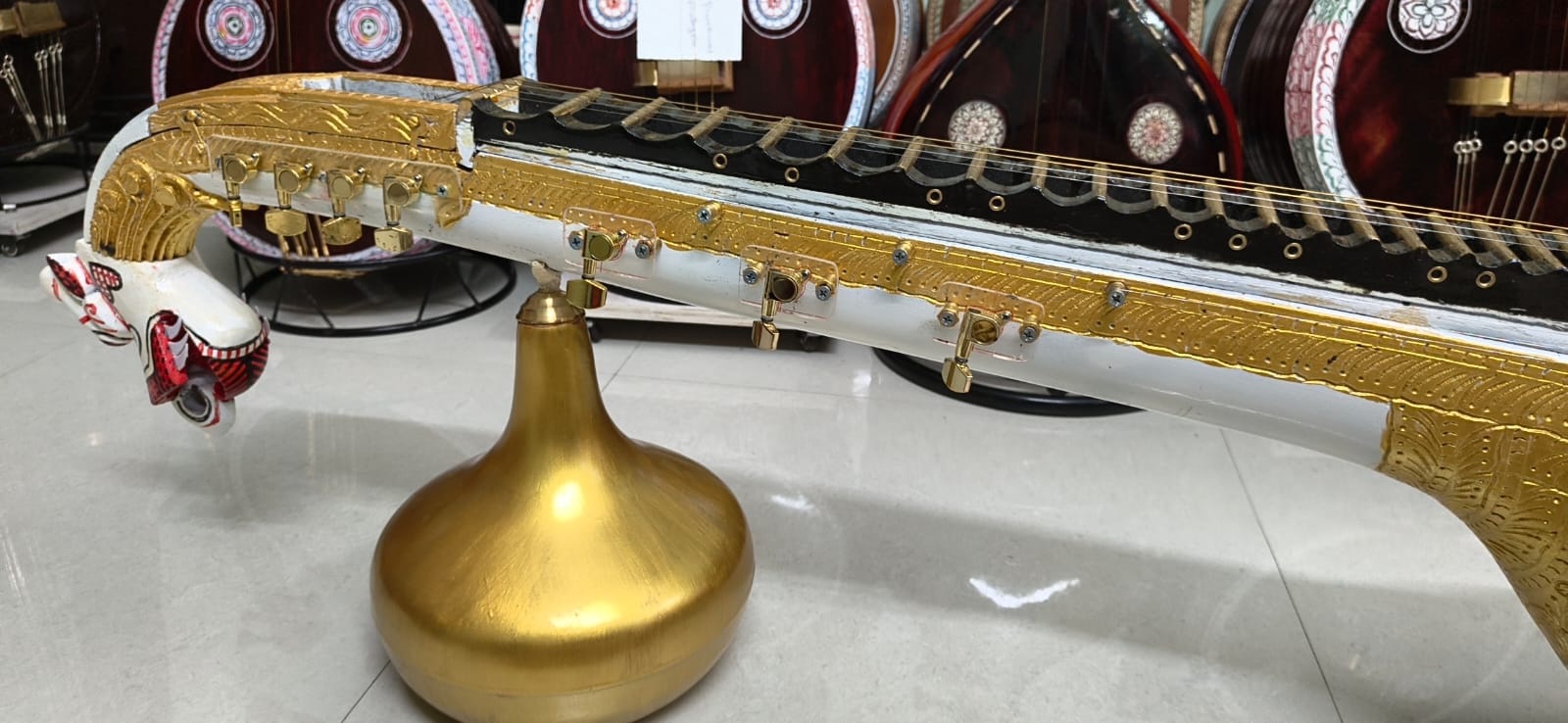 Anirud Musicals - Golden White Madhura Veena with Guitar Keys & Fishman Pickup