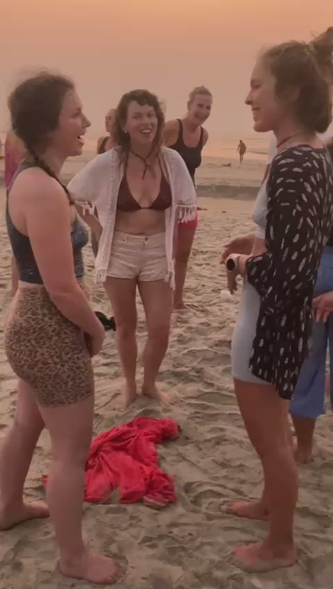 Singing & Guitar Lessons with Imogen Ella Rose – Online Only.