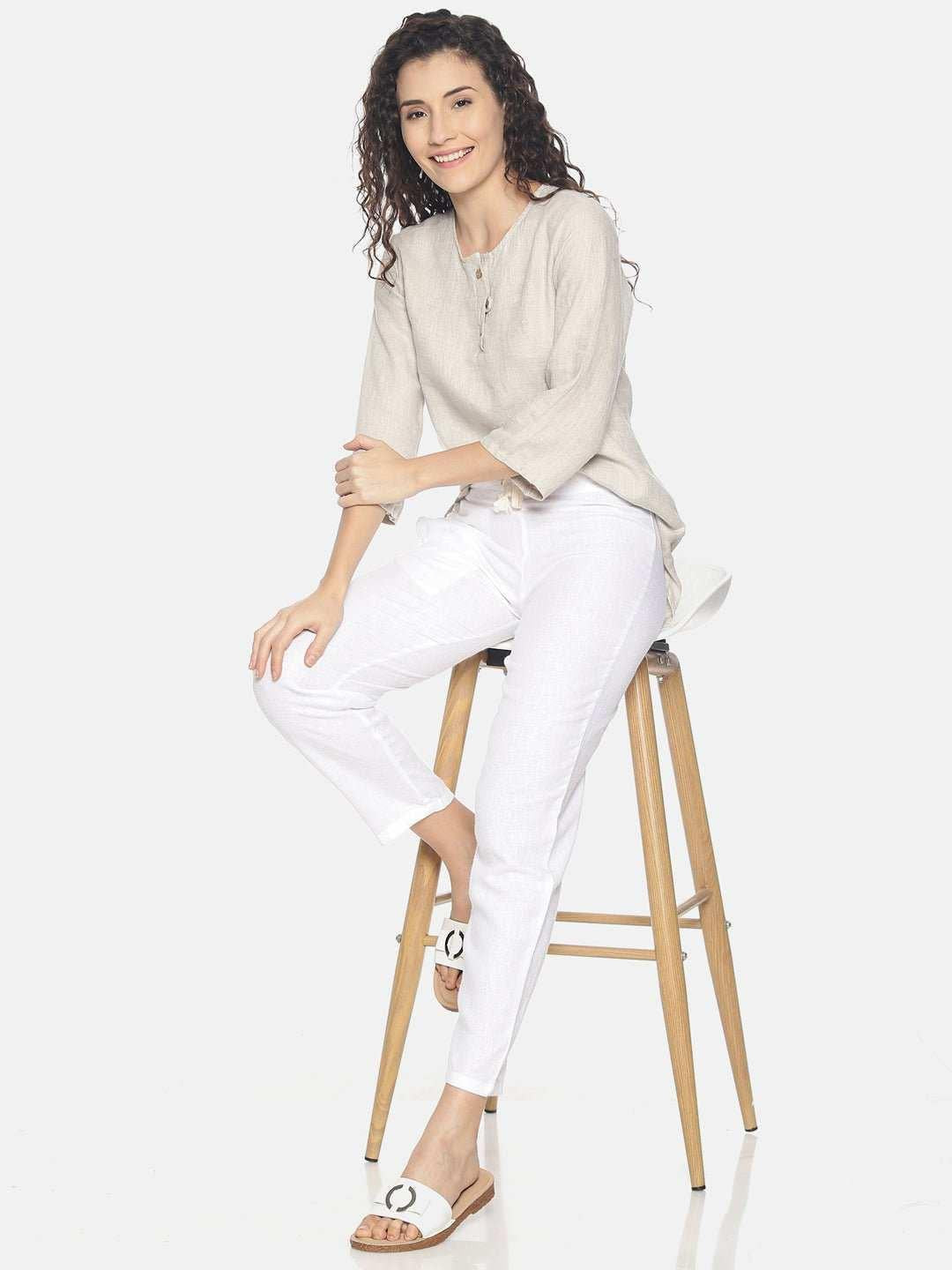 Ecentric Women's Beige and White Colour High low Lounge Wear Set.