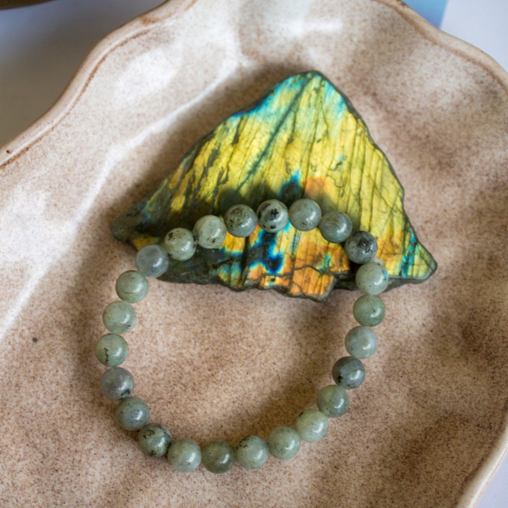 Gaea Crystals - Labradorite Bracelat.