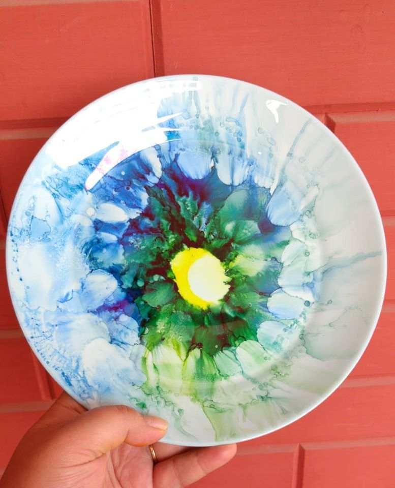 Parallel Vision 2D contemporary abstract art by Bhoomika Perti.