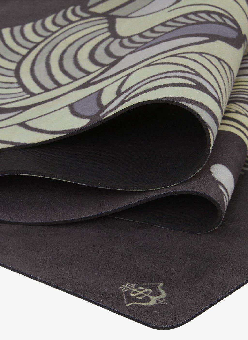 Shakti Warrior - Zakti Yoga Mat.