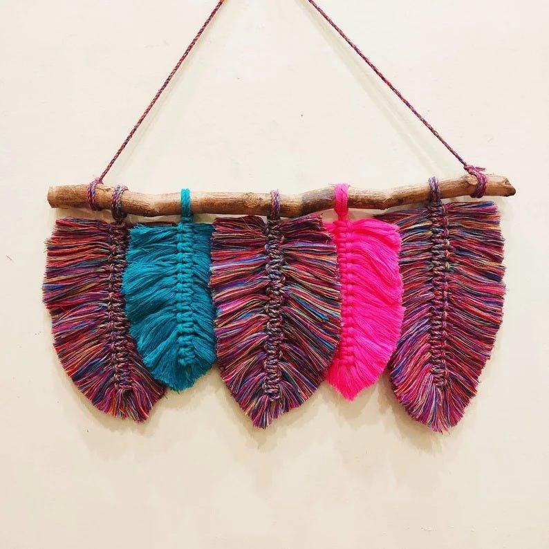 Handmade Bohemian Feather Macrame Wall HangingWall HangingsHandmade Bohemian Feather Macrame Wall Hanging