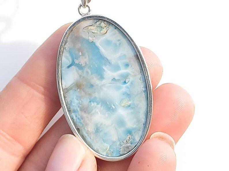 High Quality Handmade Oval-Shaped Larimar Pendant Necklace with Sterling SilverGemstones and CrystalHigh Quality Handmade Oval-Shaped Larimar Pendant Necklace with Sterling Silver