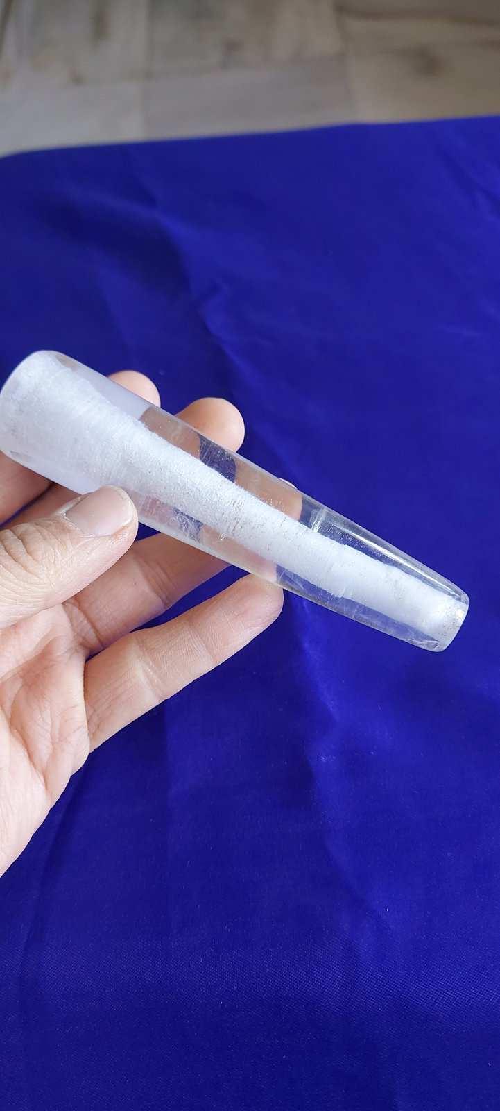 Soma Flora Crystal Chillum | Clear Quartz (5 inch)Soma Flora Crystal Chillum | Clear Quartz (5 inch)