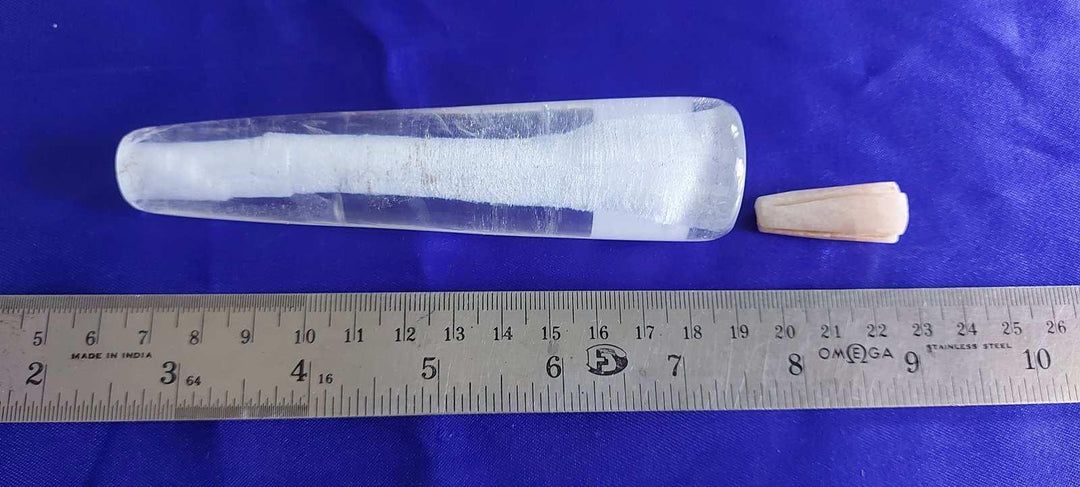 Soma Flora Crystal Chillum | Clear Quartz (5 inch)Soma Flora Crystal Chillum | Clear Quartz (5 inch)