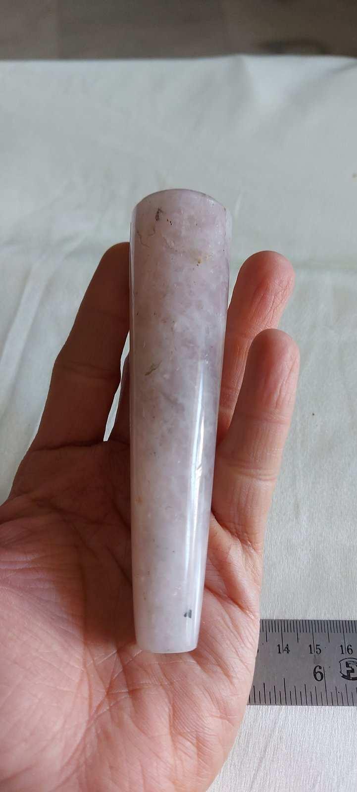 Soma Flora Crystal Chillum | Rose Quartz (5 inch)Soma Flora Crystal Chillum | Rose Quartz (5 inch)