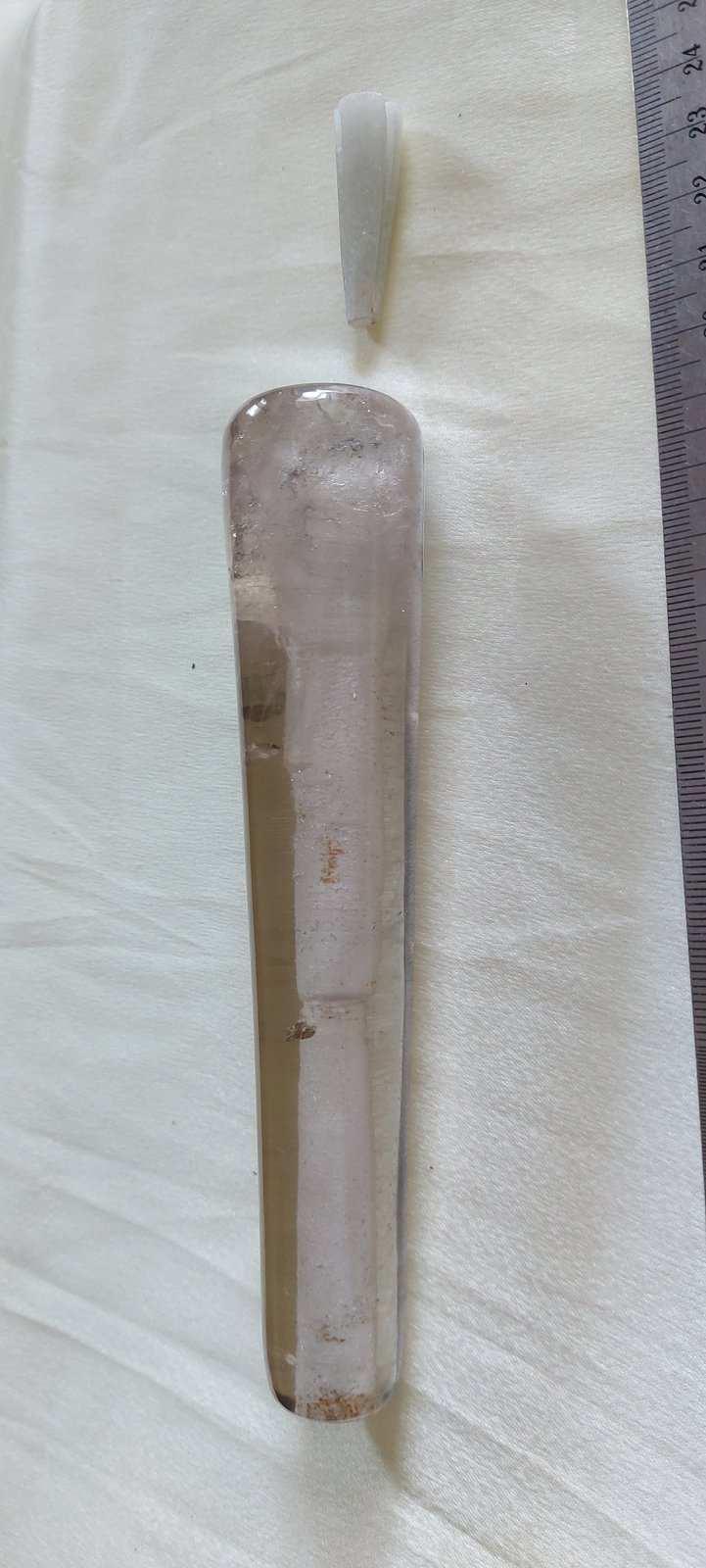 Soma Flora Crystal Chillum | Smokey Quartz (6 inch)Soma Flora Crystal Chillum | Smokey Quartz (6 inch)