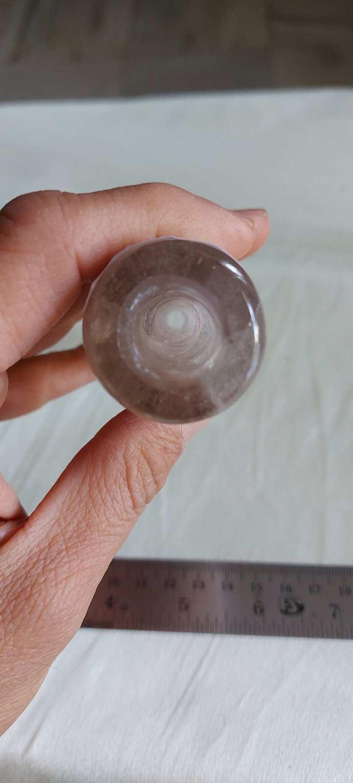 Soma Flora Crystal Chillum | Smokey Quartz (6 inch)Soma Flora Crystal Chillum | Smokey Quartz (6 inch)